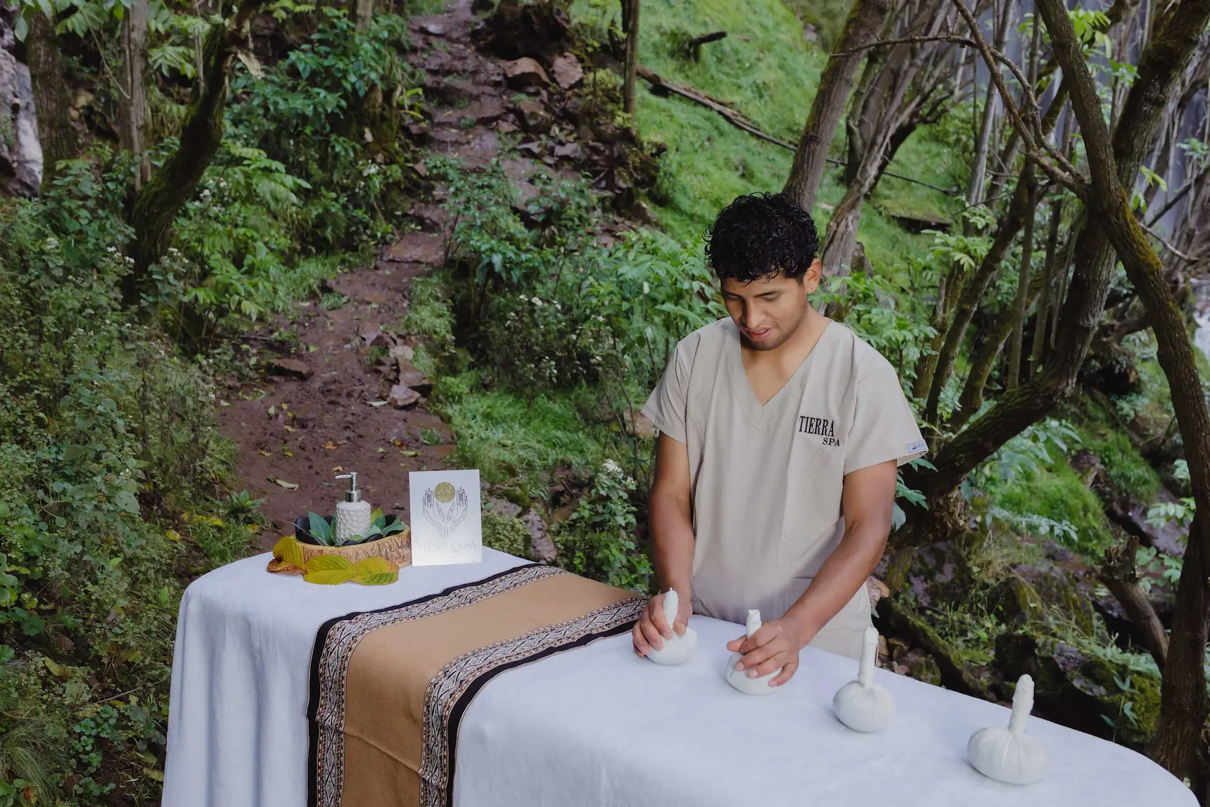 tierra-spa-ancestral-massage